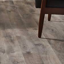 Pergo Xp Warm Grey Oak 8 Mm Thick X 6 1 8 In Wide X 47 1 4 In Length Laminate Flooring 16 12 Sq Ft Ca Flooring Laminate Flooring Brown Laminate Flooring
