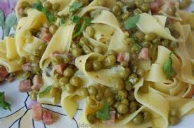 Aggiungere il formaggio grattugiato e la panna. Ricetta Tagliatelle Prosciutto Cotto E Piselli Ideericette