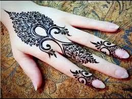 Gambar diatas merupakan gambar henna dengan motif bunga yang desainnya sangat cantik jika kamu mencari desain henna yang sangat sederhana, kamu bisa jadikan gambar diatas karena kulit tangan itu tidak mudah berkeringat dan teksturnya cukup bagus untuk di lukis dengan henna hehe. 2000 Gambar Henna Yang Cantik Hd Paling Keren Infobaru