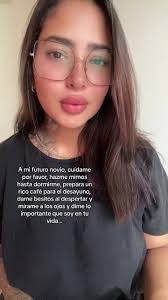 Leila Alvarez's Instagram, Twitter & Facebook