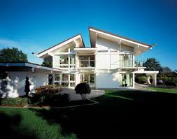 Vom kompakten einfamilienhaus über moderne architektenhäuser bis hin zur mondänen luxusvilla. Grosser Musterhauspark Im Westerwald Das Huf Dorf