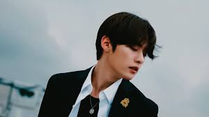 B Me Lee Know Wattpad Books