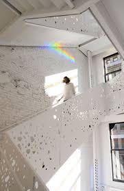 Old Meets New In Steven Holl S Nyu Project As The Somewhat Biomorphic Banister Penetrations Reinterpret And Draw Attention To With Images Interior Stairs Stairs Interior