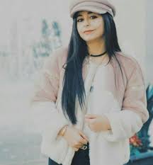 Pin By اريام On صورة رمزية In 2021 Windbreaker Girly Rain Jacket