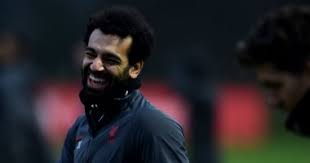 وكان محمد صلاح صلاح قد تحدث سابقا عن قمة ليفربول ضد مان يونايتد فى تصريحاته للموقع الرسمى للريدز، المباراة تكتسب أهمية كبرى هذه المرة لأنهم يحتلون المركز الأول ونحن فى المركز الثاني، إنهم يقدمون أداءً جيدًا هذا الموسم، ستكون مباراة كبيرة، وهدفنا الأول. Fh2oun8mp9nhmm