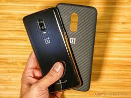 Oneplus and mclaren teamed up to create this phone, which is the mobile phone company's fastest yet. Oneplus 6t Mclaren Edition Hands On Review Gsmarena Com Tests