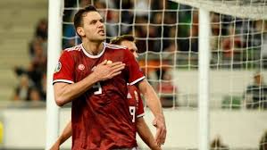 Az ilyenkor szokásos egészégügyi vizsgálatok elvégzését követően várhatóak további részletek. Szalai Valoban Megerdemelte A Tortenelmi Golt M4 Sport
