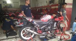 Dari yang saya lihat modifikasi pertama jelas melengserkan fairing…. Modifikasi Mesin Honda Cbr Agar Lebih Ngacir Dan Aman