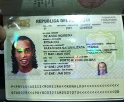 Mended is a brazilian dancer. Ronaldinho Gaucho Is Arrested With Fake Passport In Paraguay Texto Em Ingles Com Audio