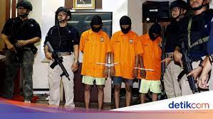 Aufrufe 2,8 tsd.vor 4 monate. Kronologi Pembunuhan Sadis Oleh 3 Tersangka Pada Eno