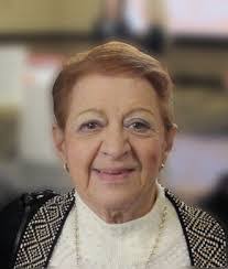 Nancy Winans's Instagram, Twitter & Facebook