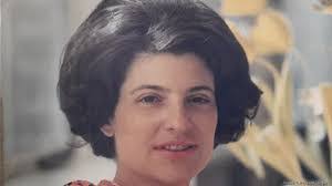 Toni Everett's Instagram, Twitter & Facebook