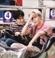 Taeyong Doesn T Like The Roller Coaster Ride Nct Fotografi Teman Lucu