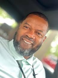 Coach Lane Kiffin, Jordan Seaton and Cookie (Kiffin) the Closer 🐅 🟪🟨