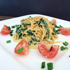 Klassische Senfeier Mit Kartoffeln Zu Faul Zum Kochen Zucchini Zoodles Spinat Sosse Zoodles Rezept