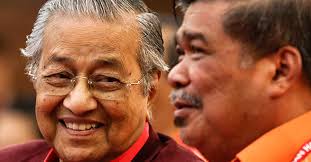 Wan azizah's ambition was never to become a politician, let alone malaysia's deputy prime minister. 92 Year Old Former Prime Minister Returns To Malaysian Politics To Unseat Najib In 2018 Election
