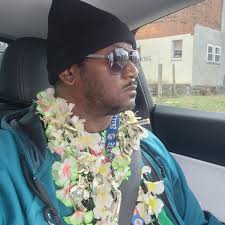 As a strategist main I gotta know…. Why does everyone hate us so much 😭