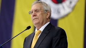 Aziz yıldırım, kulüp başkanı olarak şuan da 63 yaşındadır ve 2 kasım 1952 doğumludur. Aziz Yildirim In Hayal Kirikliklari Goal Com