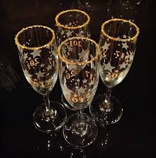 Champagne Glasses Rimmed In Edible Gold For New Year S Eve Cheer Edible Gold Champagne Glasses Champagne