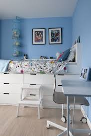 Afbeeldingsresultaat Voor Bett Auf Podest Hochbett Selber Bauen Ikea Mobel Bett Mit Stauraum