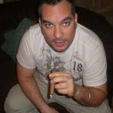 HOW TO BUY TOMATO SAUCE If you ask an Italian, tomato sauce is like pure  liquid gold. Finding the best tomato sauce (passata) to use is essential  when you're preparing to cook