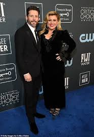 She was born to jeanne ann taylor. Kelly Clarkson Thanks Estranged Husband Brandon Blackstock After Winning A Daytime Emmy Daily Mail Online