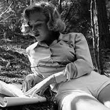 Hoy nos acompaña Marilyn... - Ines Ricur. Palabras escritas | Facebook