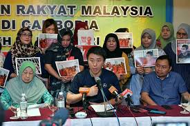 Larry is known to be running the larry sng education fund which had already given out more than rm1 million that benefited many deserving students from pelagus and bukit goram studying in various higher learning institutions. Sng Wants To Visit Malaysian Detainees In Cambodia