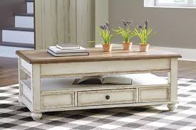 Realyn Coffee Table With Lift Top In 2020 Coffee Table Coffee Table With Drawers Ashley Furniture