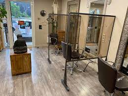 Fabrication De Protection En Plexiglass Sur Mesure Pour Salon De Coiffure Pres De Aix En Provence 13 Anti Corona Virus Atelier Mecanique Et Chaudronnerie Industrielle Pres De Vitrolles Girsam