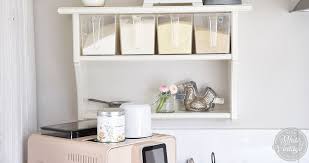 White And Vintage Landhauskuche Haus Kuchen Kuche