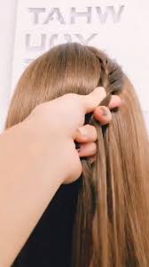 Article by kinky hair rocks. Frisuren Fur Lange Haare Videos Hairstyletutorials Frisuren Fur Haare Lange Teil Tutorials Videos Zusamme Hair Styles Long Hair Video Long Hair Styles