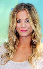 Kaley cuoco bun hairstyle is the real deal. Kaley Cuoco Long Curls Kaley Cuoco Hair Hairstyle Hair Styles