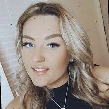 Ellie Vickers's Instagram, Twitter & Facebook