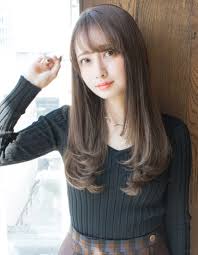 ツヤ柔らかワンカールロング as 182 ヘアカタログ 髪型 ヘアスタイル afloat アフロート 表参道 銀座 名古屋の美容室 美容院 丸顔 髪型 ロング 丸顔 髪型 ロングヘア