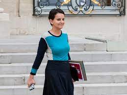 Elle possède la double nationalité, marocaine de naissance et française depuis sa naturalisation en 1995, mais son activité politique est avant tout française. Finie La Politique Najat Vallaud Belkacem Entame Un Nouveau Chapitre Et Se Rapproche Du Maroc Grazia Maroc