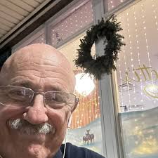 Bruce spring make a scene is an a******.He's full of hate.I bet you he  hates god for some reason