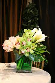 See more ideas about flower arrangements, arrangement, floral arrangements. Send Modern Medium Height Calla Lilies Floral Arrangement Flowers In Los Angeles Modern Flower Arrangements Flower Vase Arrangements Fresh Flowers Arrangements