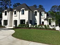 We Take Pride In Keeping Your Landscapes Looking Beautifully Manicured All Year Long Head Over To Our Site To S Outdoor Living Landscape Services House Styles