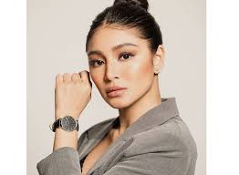 She began dating james reid in 2016, but their relationship ended in 2020. Viva Nadine Lustre Is Our Exclusive Talent Until 2029 The Filipino Times