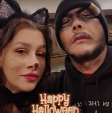 Are there any active home school groups in this town?