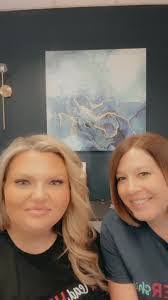 Christine Mannes's Instagram, Twitter & Facebook