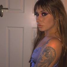 Eloise Elliott (@_eloiseelliott)