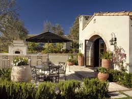 Beautiful Stone Patio Behind Southwestern Home Spanish Style Homes Patio Spanish House