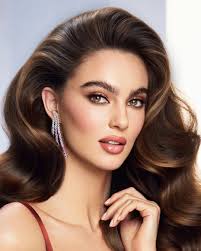 🇨🇱 Martina Kriskovich of Miss Universe Chile 2025 pageant representing  Huechuraba stuns in a high fashion photoshoot, radiating glamour and  sophistication.