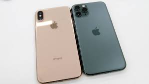 The iphone xs (right) next to the realme 2 pro. Iphone 11 11 Pro 11 Pro Max Is A Thorough Comparison Of How The Appearance Has Evolved Including The Previous Model Gigazine