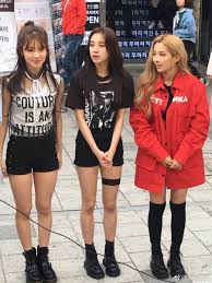 Pasalnya foto ini merupakan foto profil soojin pada saat menjadi salah. Debut Soojin Explore Tumblr Posts And Blogs Tumgir