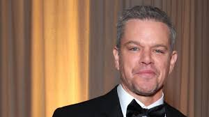 Matt Damon shows off gray hair at Golden Globes