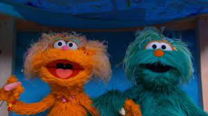 The newest resident of sesame street has orange hair and a. Sesame Street Staffel 51 Folge 18 Serie Online Stream Anschauen Betaseries Com