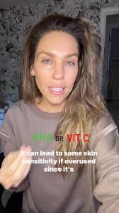 Jayne Howe's Instagram, Twitter & Facebook